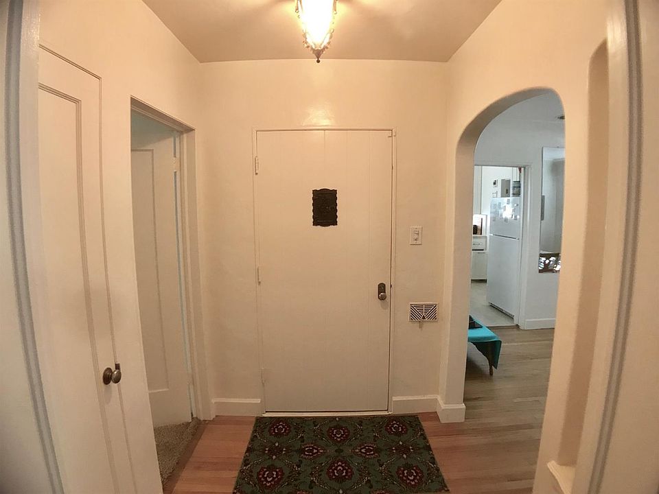 1st image of 114 E Princeton Ave