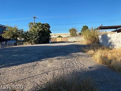 2nd image of 1803 Stewart Ave