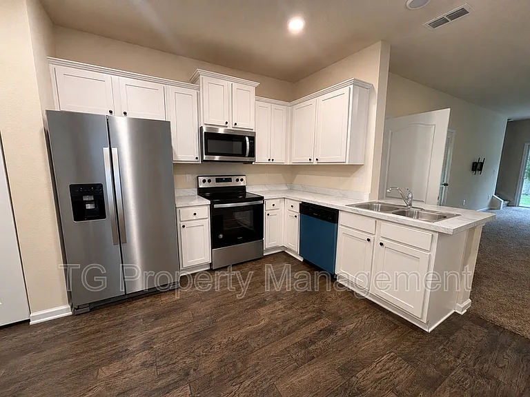 336 Aralia Ln — Photo 6