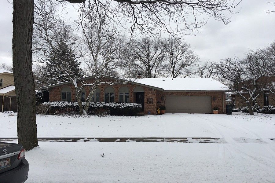 1st image of 1403 Heather Hill Cres