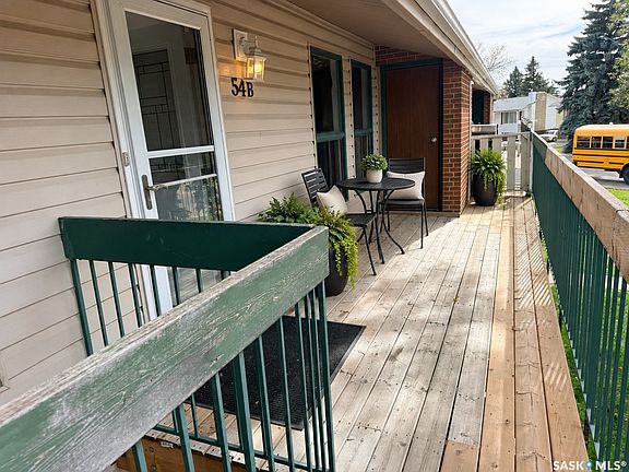 2nd image of 54B Nollet Avenue