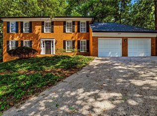5309 W Bank Dr, Marietta, GA 30068