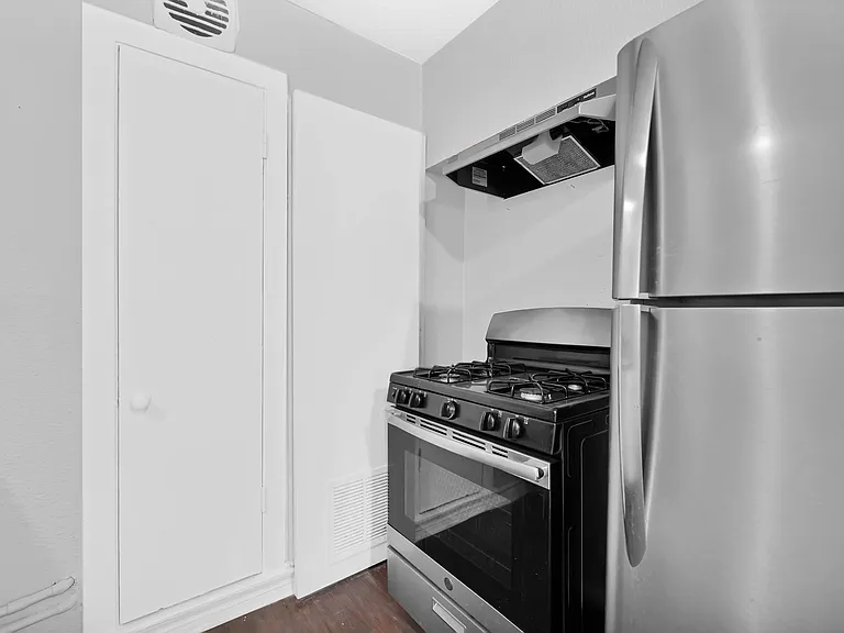 5534 Eskridge St — Photo 11