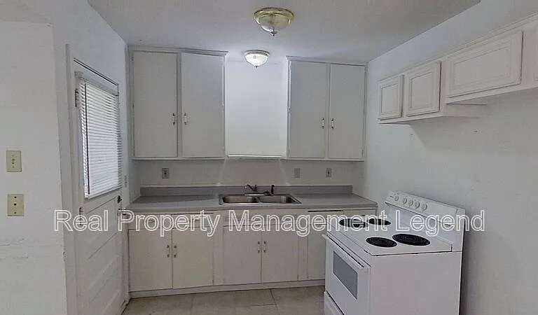 307 Depot St — Photo 6