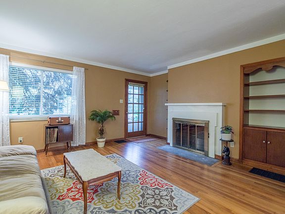 5th image of 1533 Ashland Ave