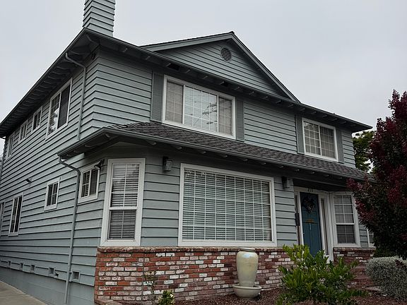 2nd image of 235 Peyton St