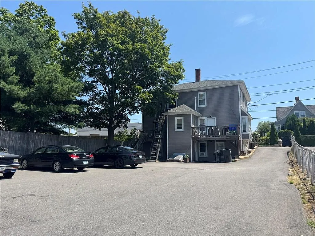 1 bed, 1.0 bath, 450 sqft, $1,700 — Photo 3