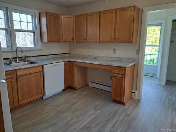 1521 Route 208