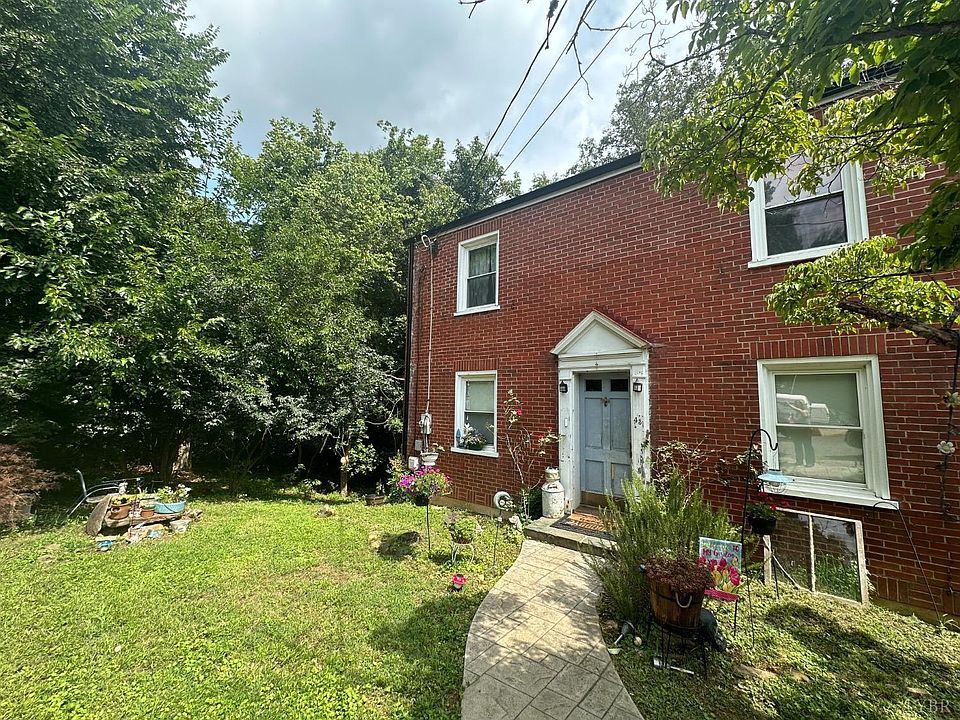 2nd image of 431 Riverside Dr