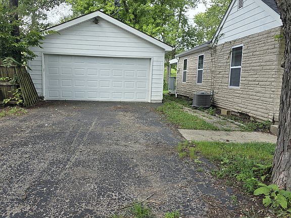 5th image of 9131 S River Rd