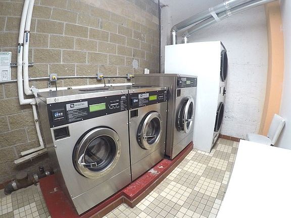 3rd image of 2814 31st St APT 602