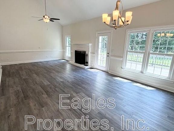 5th image of 210-1 Creekside Dr