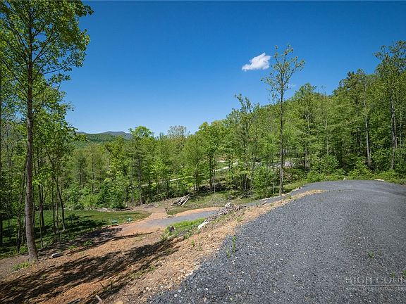 2nd image of 158 Spring Rock Trail