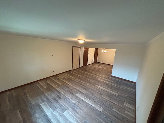 4th image of 445 Locust Ave Unit 5204
