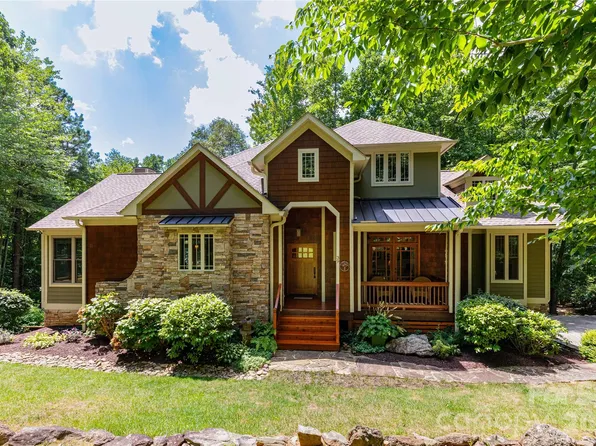 39 Hawks Pointe Ln, Weaverville, NC 28787