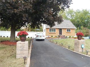 12 Butler Ter, Chester, NY 10918