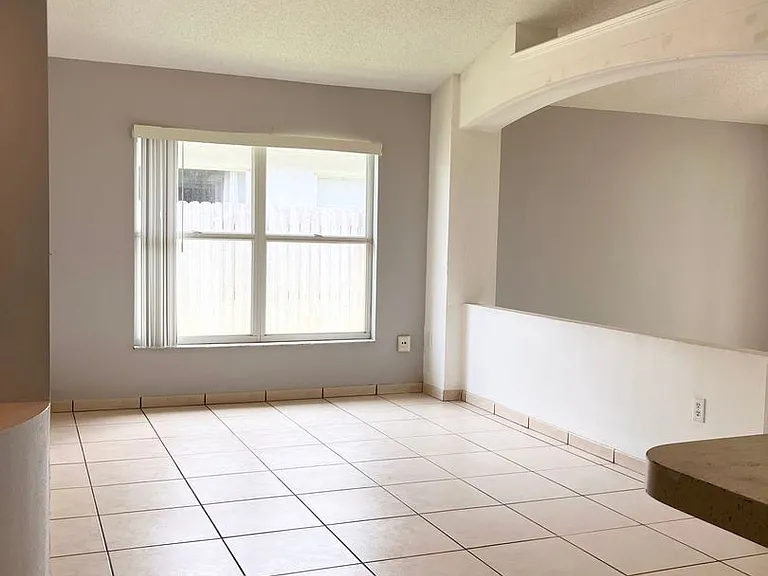 12804 Gettysburg Cir — Photo 3