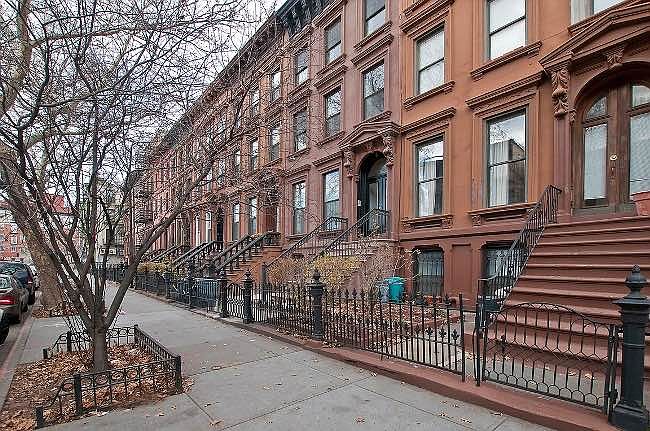 1st image of 23 Halsey St APT 2