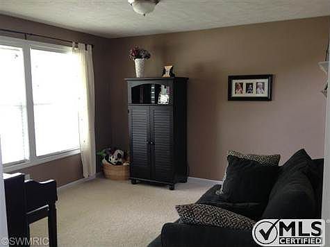 4th image of 1156 Spice Bush Dr SE