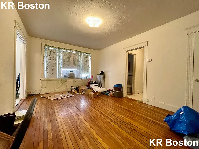 120 Washington St #6 — Photo 1