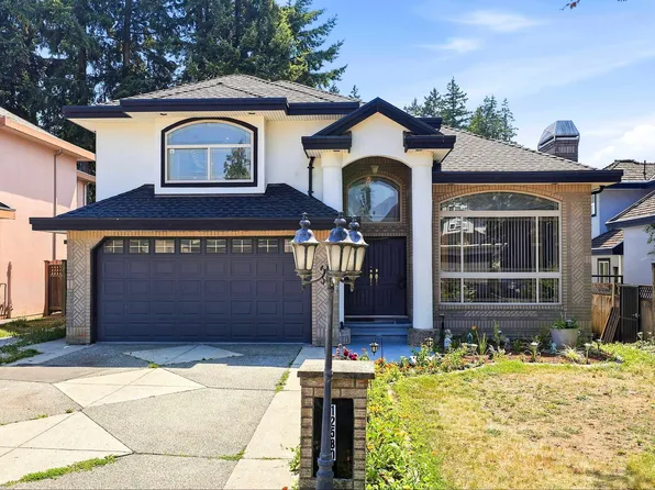 12580 60a Ave, Surrey, BC V3X 3L7