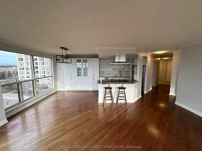2261 Lake Shore Blvd W #519 — Photo 11