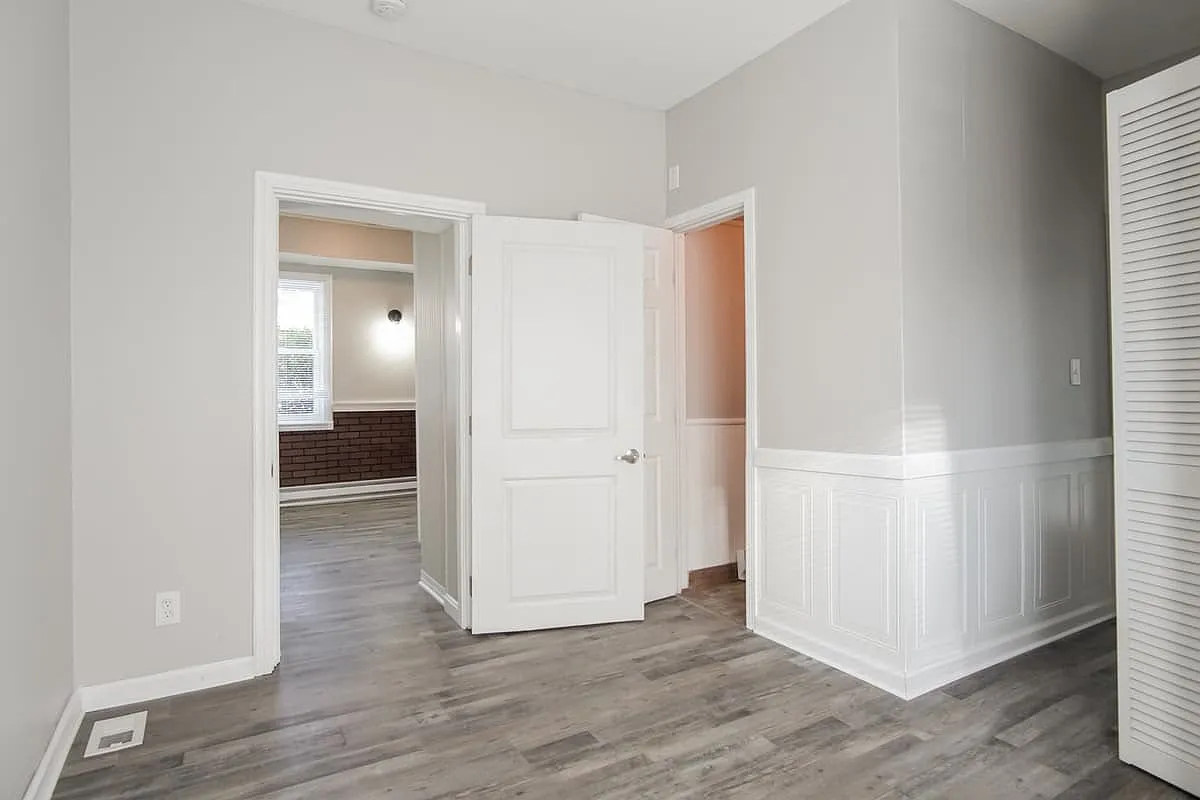 3 bed, 1701 sqft, $700 — Photo 2