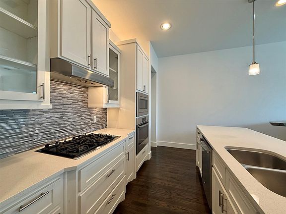 5th image of 3022 Zenia Dr #A1
