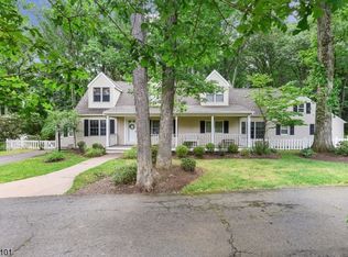 195 Center Grove Rd, Randolph, NJ 07869