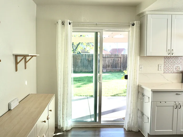 23577 Swan St — Photo 11