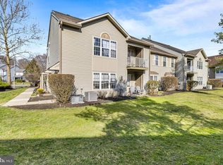 1005A Harwood Ct, Mount Laurel, NJ 08054