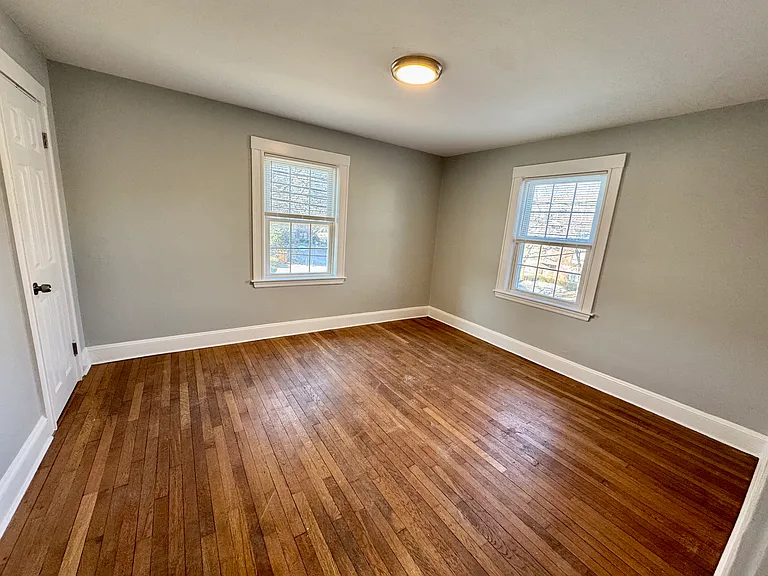 4907 Washington St #1L — Photo 8