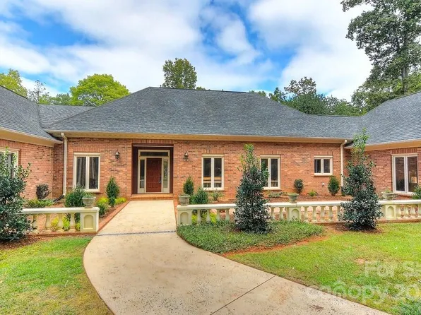 8522 Prince Valiant Dr, Marvin, NC 28173