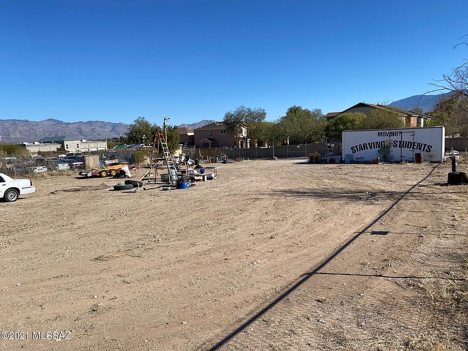 1st image of 2725 S Pantano Rd #1
