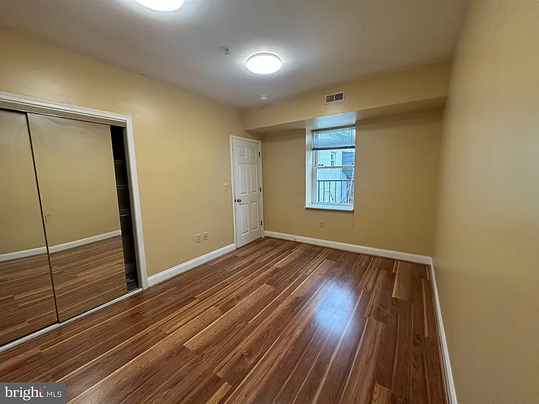 422 W Franklin St #1B — Photo 11