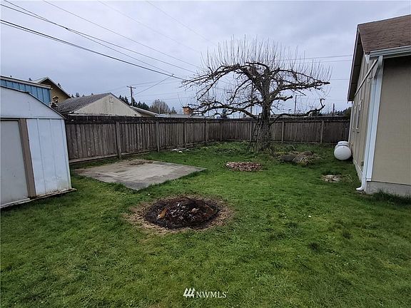 5th image of 149 Lincoln Ave E