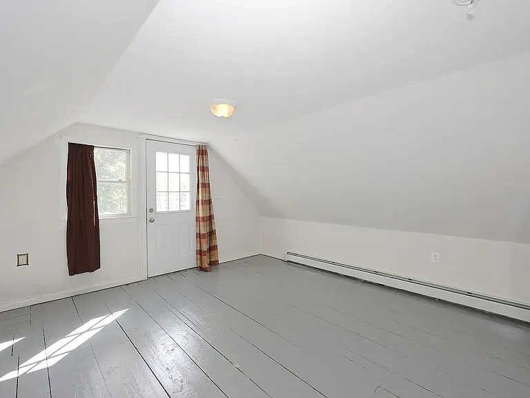 843 Western Ave #B — Photo 9