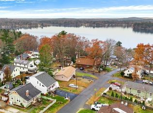 14 2nd St, Amesbury, MA 01913