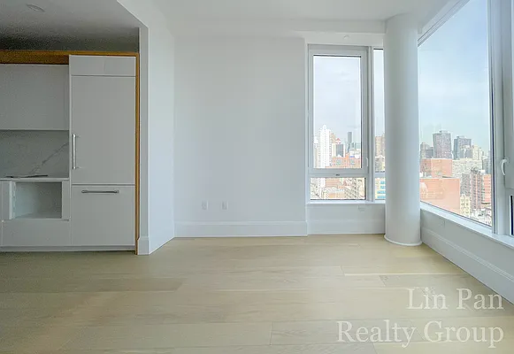 Rented by Lin Pan Realty Group LLC | media 2