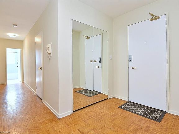 5th image of 69 Herkimer St #202