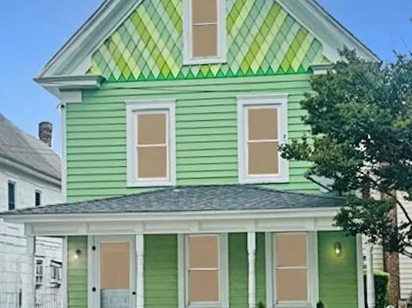 4169 Main St, Chincoteague, VA 23336