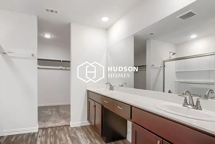 112 Goel St — Photo 10