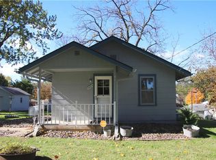 4024 52nd St, Des Moines, IA 50310