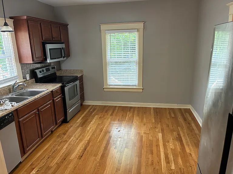 615 Old Harrods Creek Rd — Photo 15