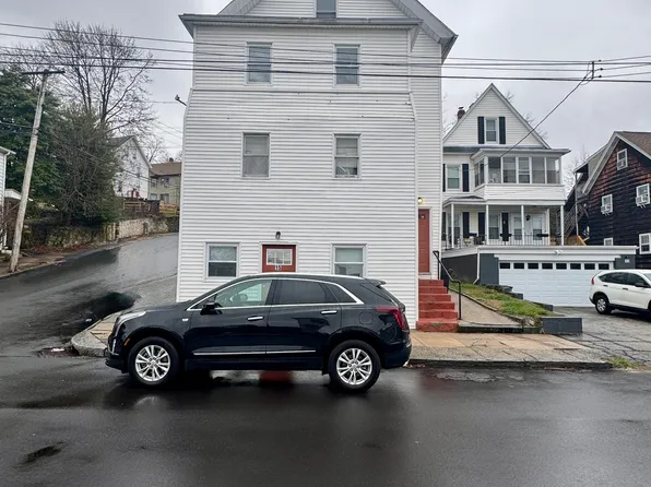 15 Cherry Street, Derby, CT 06418