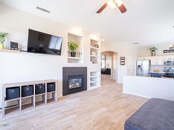 4th image of 15811 E Cactus Dr