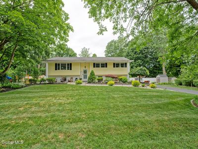 5 Panarama Court, Clifton Park, NY, 12065