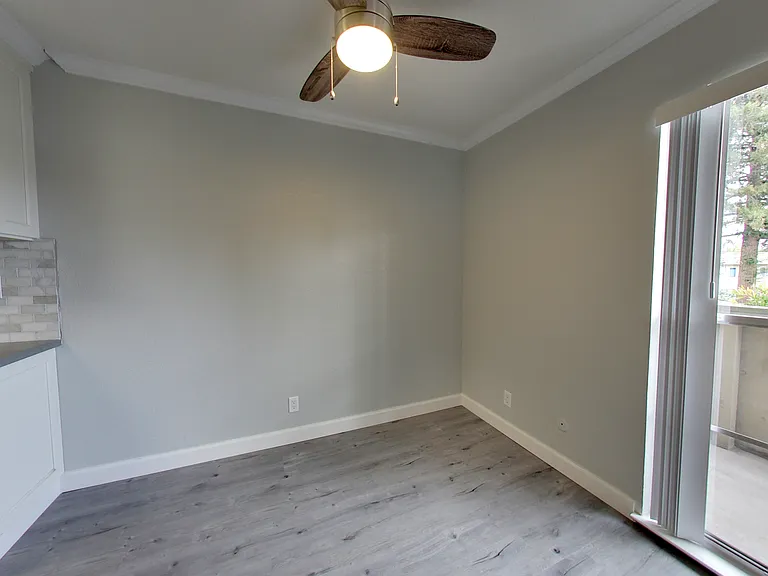 Oak Grove — Photo 6