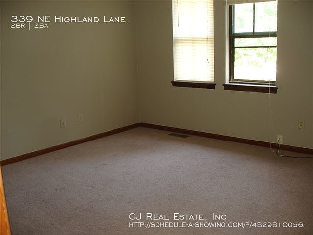 2nd image of 339 NE Highland Ln