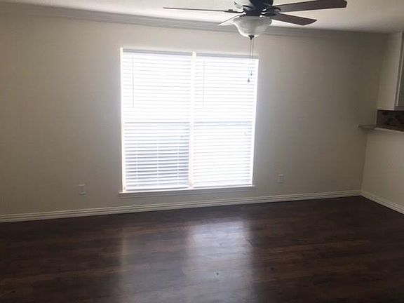 5th image of 208 N Colorado St